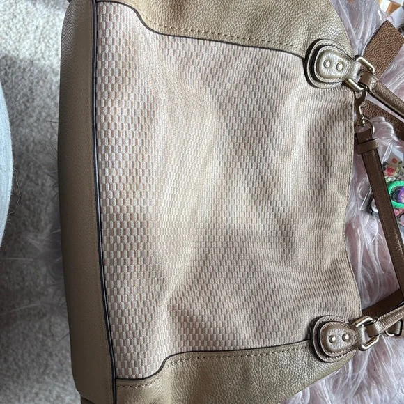 Coach Checkered Beige and Tan Shoulder Bag - Picture 13 of 16